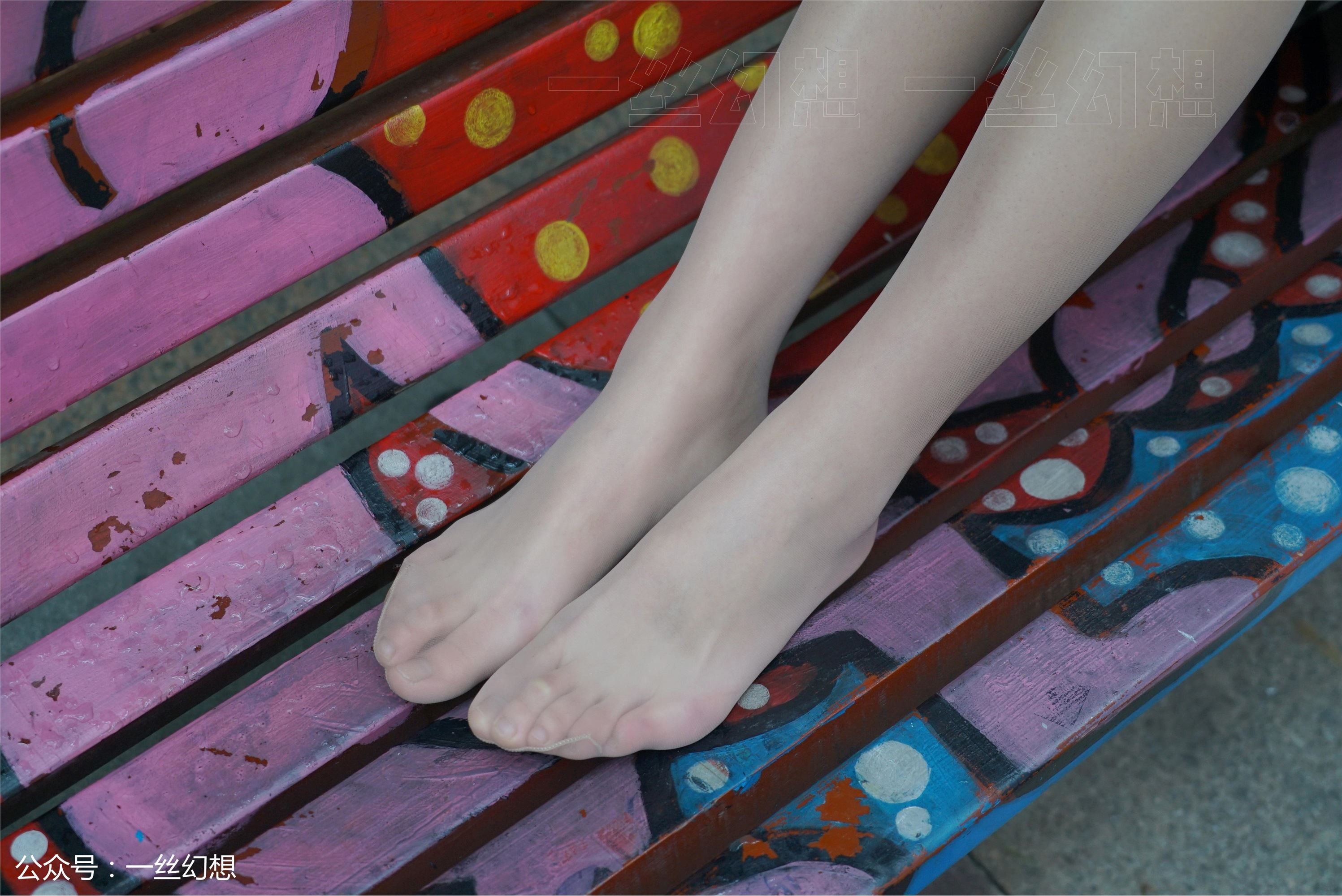 高丝女子图鉴 袜小喵×一丝幻想 NZ051 莹